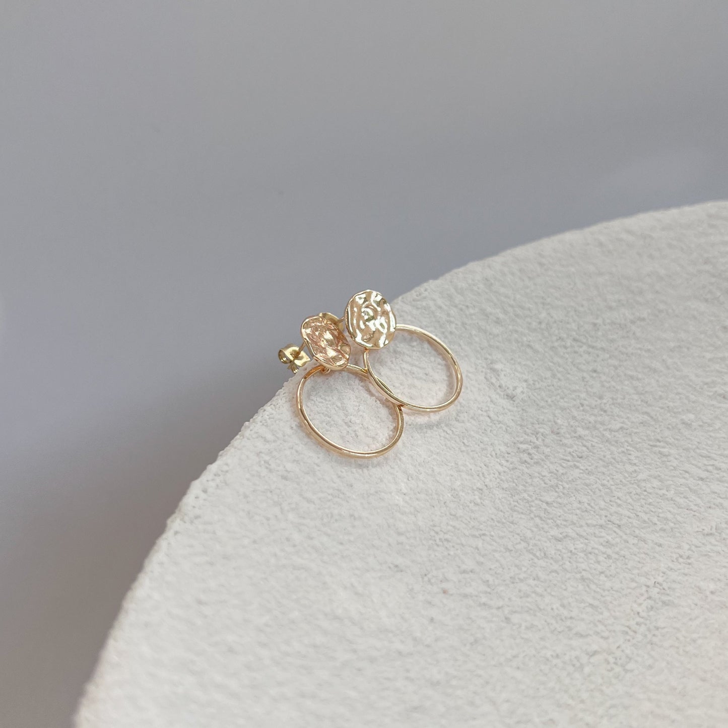 Hängeohrringe GAIA, 24K vergoldeter Edelstahl, minimalistisches und zeitloses Design