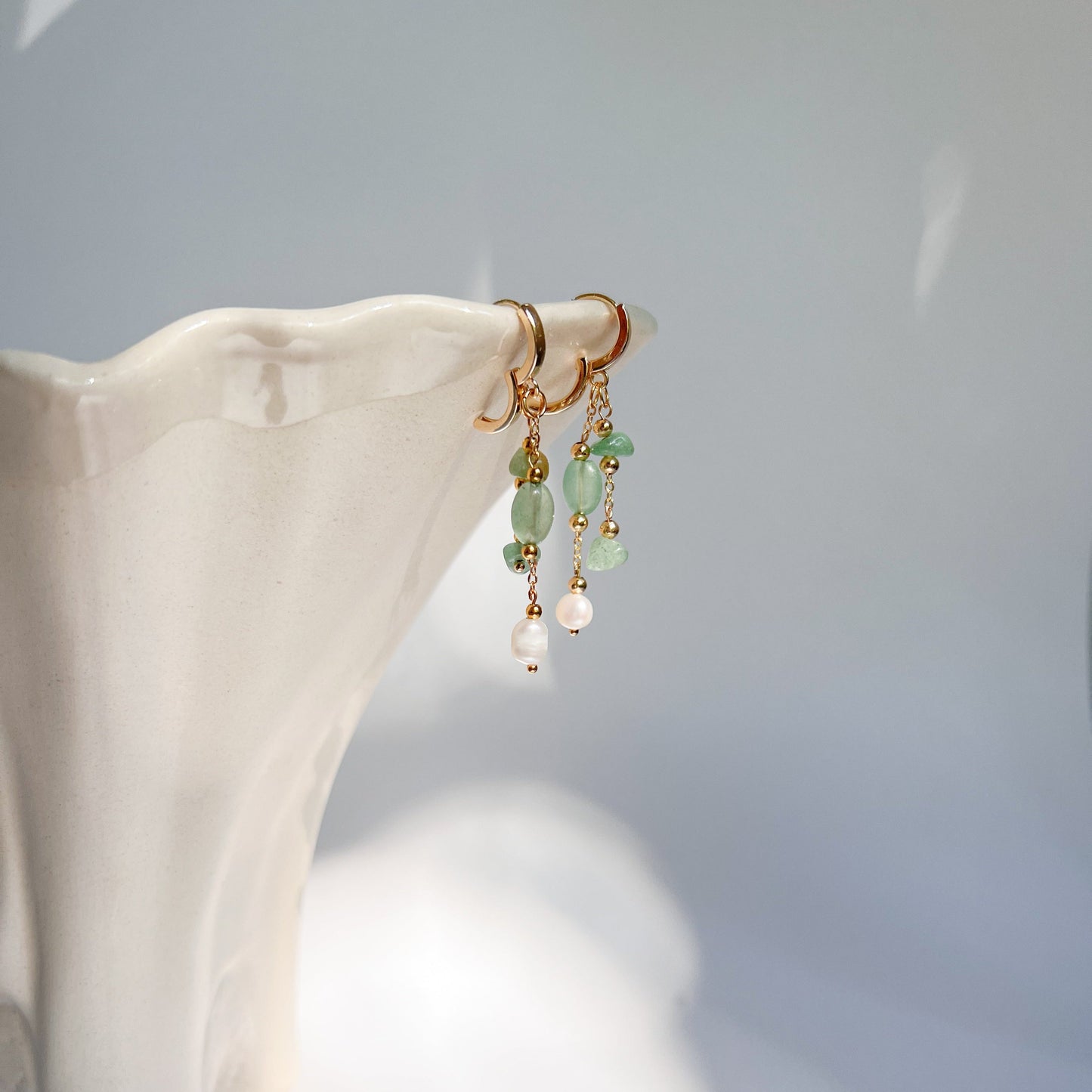 Aurora Hänge-Ohrringe aus Aventurine und Rosenquarz gold